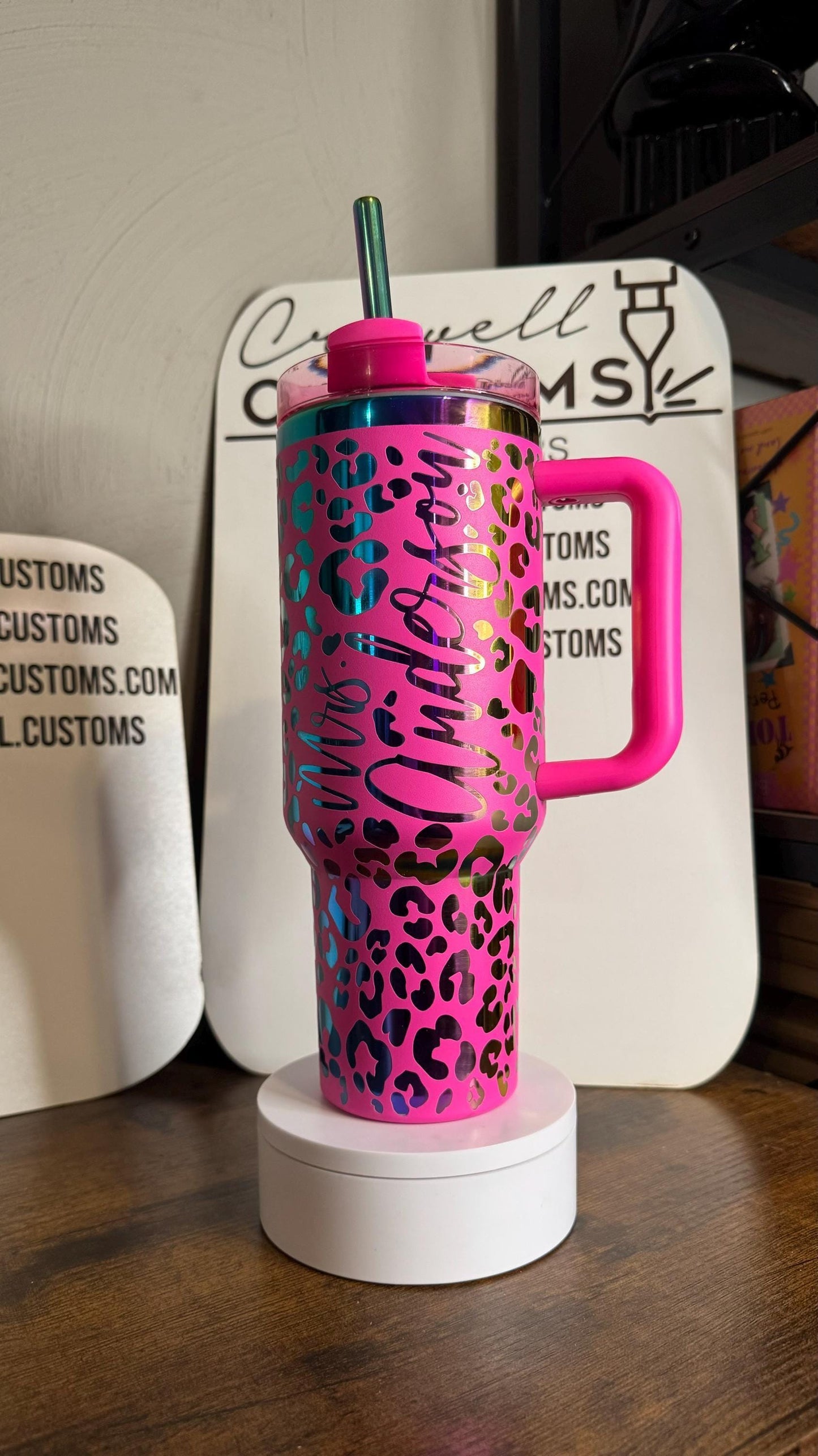 Leopard Print (Cheetah) Pattern 40oz Quencher Tumbler