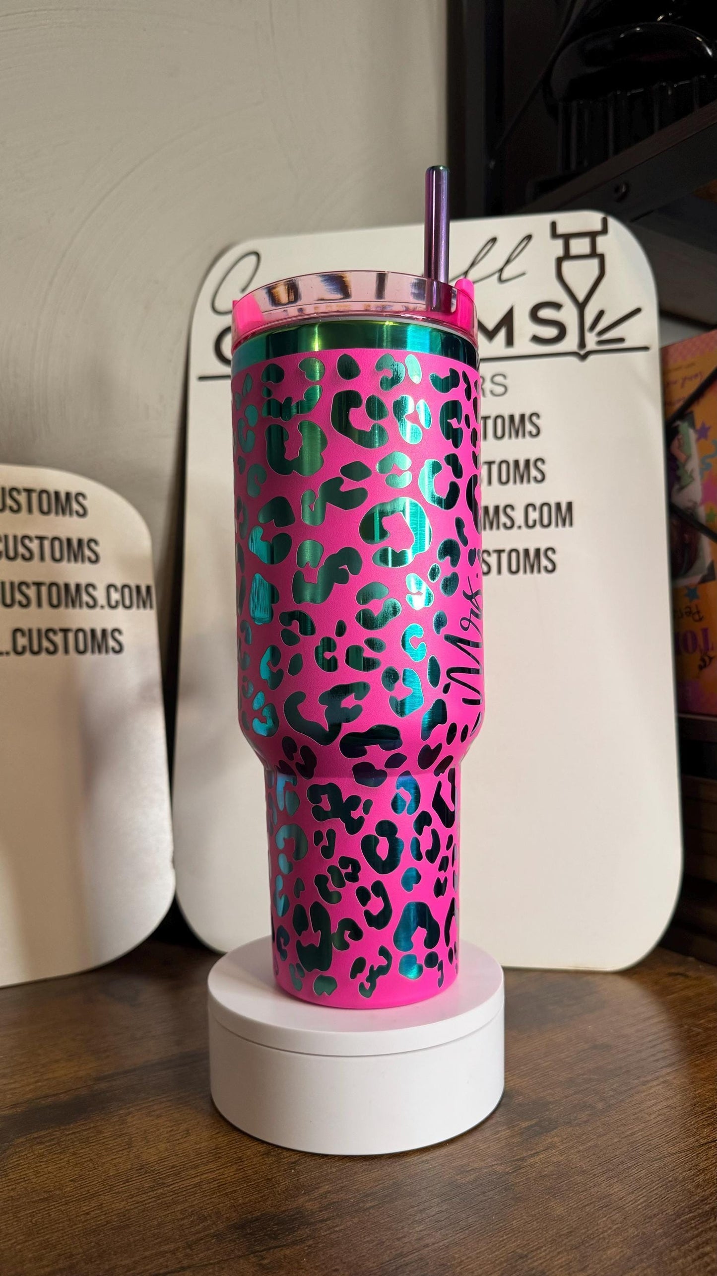 Leopard Print (Cheetah) Pattern 40oz Quencher Tumbler